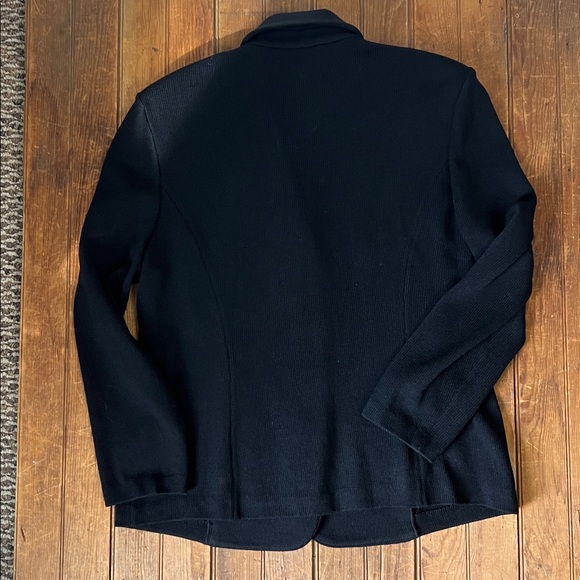 St. John Elegant Black Blazer Santana Knit with classic Gold Buttons size 14 - Picture 6 of 7
